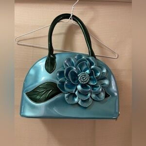 BOGO Elegant and Unique Blue and Green Floral Handbag Shiny Boho Nature ⚫️